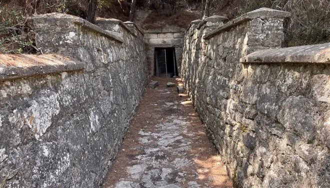 2,500-Year-Old Dardanos Tumulus