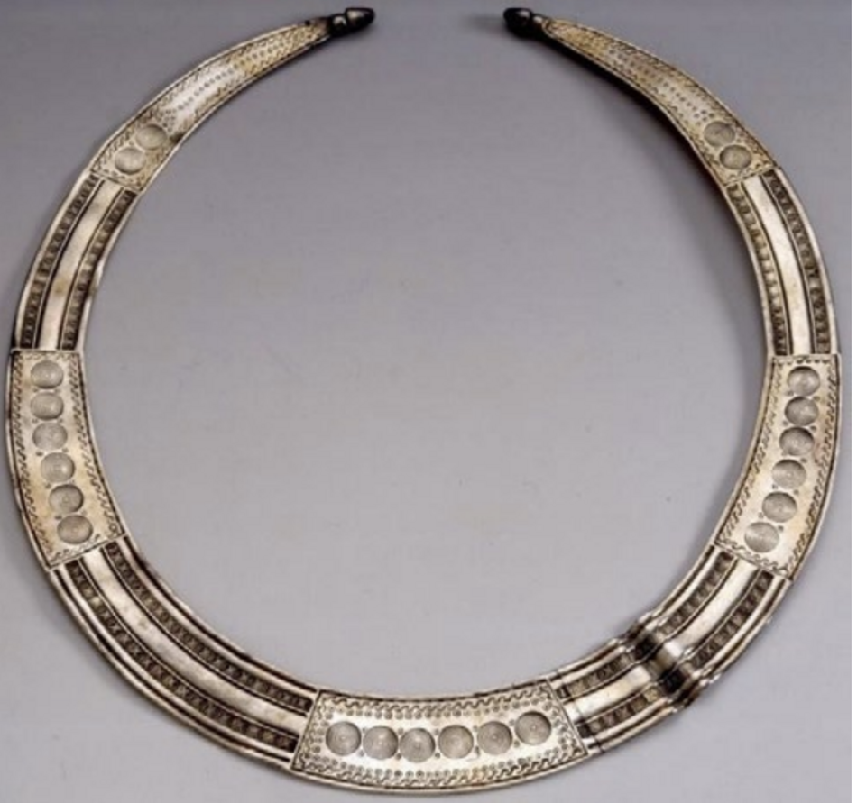 The Mysterious Calendar of the Celts: Unravelling the Secrets of Lunula