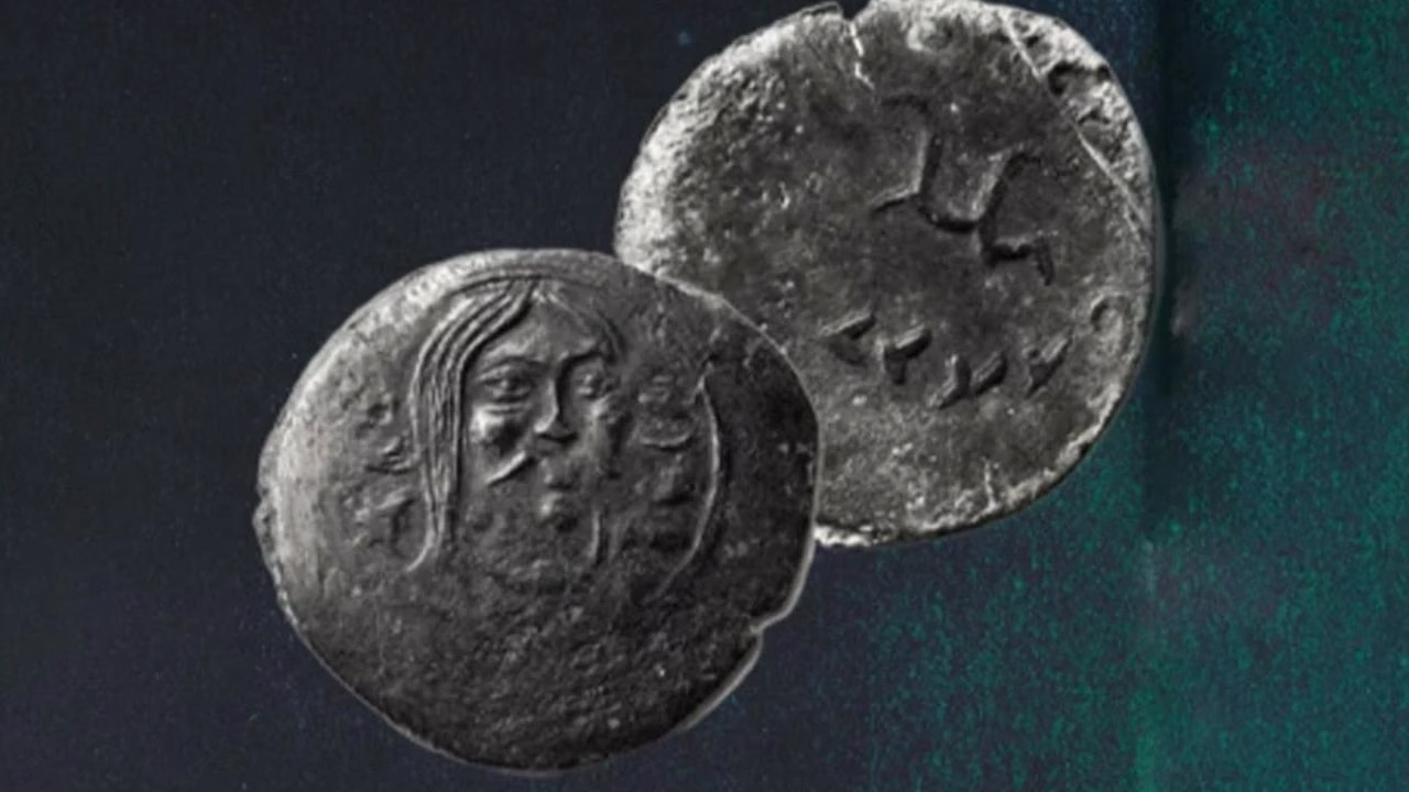 A Groundbreaking Discovery: 6th-Century “Türk-Kağan” Coin Could Be the Oldest Record of the Word “Türk”