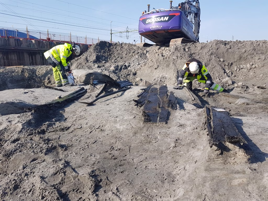 Centuries-Old Shipwrecks Uncovered in Varberg: New Insights Into Sweden’s Medieval Maritime Past