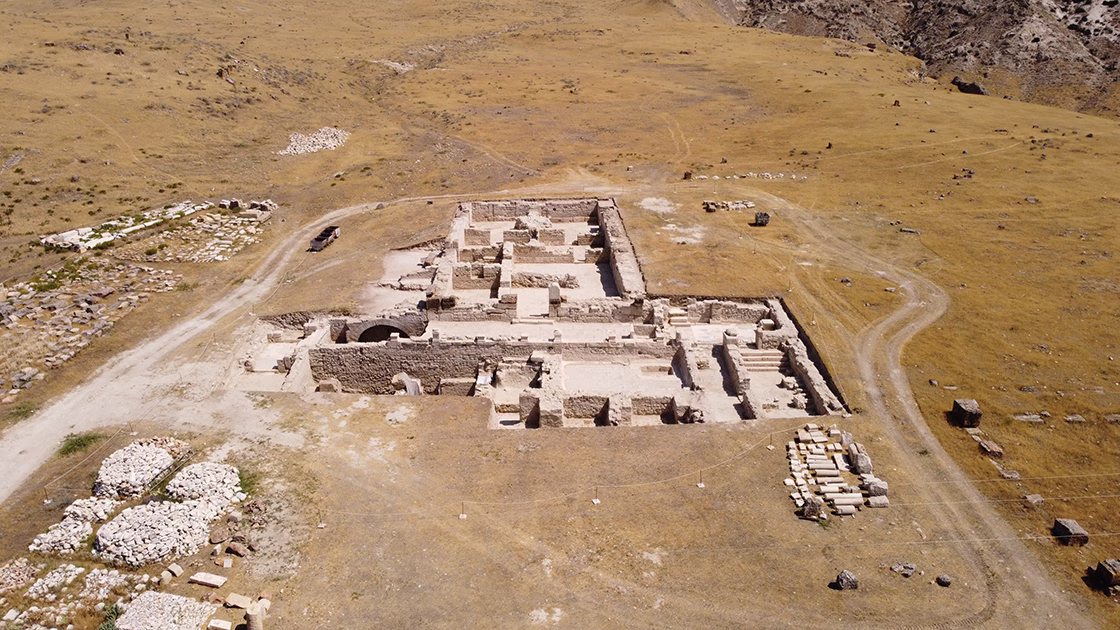 Tripolis Ancient City, Roman villa discovery Turkey, fish pool archaeology, Roman luxury homes, Denizli archaeological finds, Roman-era hospitality, ancient fish farming, Anatolia Roman life