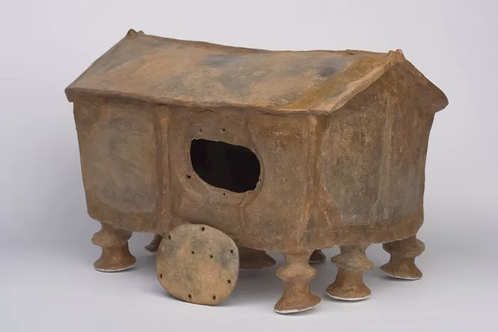 2,600-Year-Old Early Iron Age House Urn from Bożepole Wielkie Debuts at Gdańsk Archaeology Museum