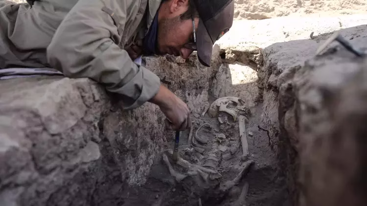 9,000-Year-Old ‘House of the Dead’: Human Remains of 20 Individuals Found at Çatalhöyük