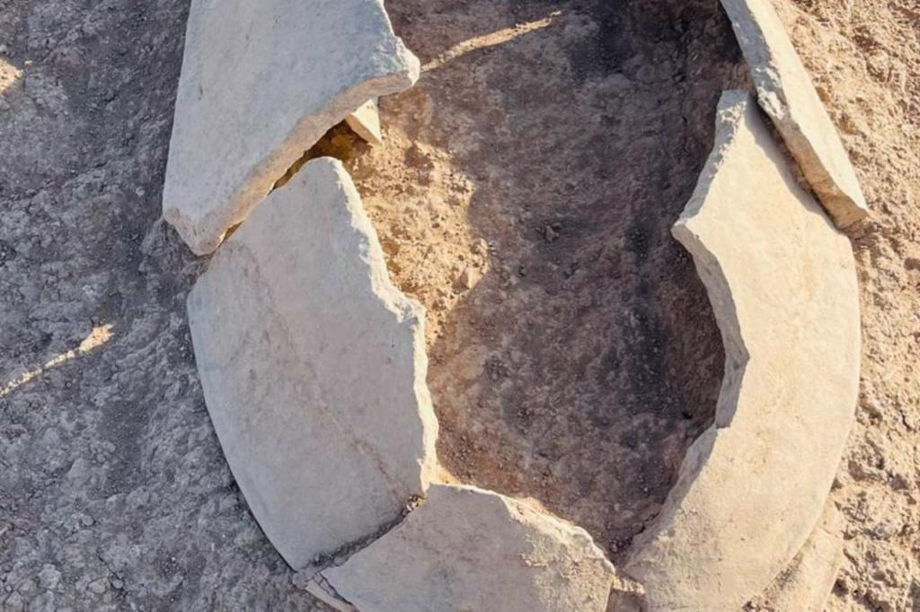 Massive Hellenistic-Era Cemetery Unearthed as Mosul Dam Water Levels Drop