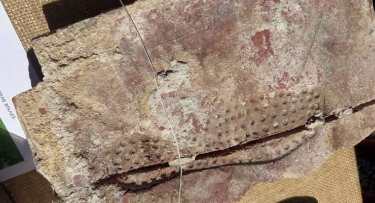 2,000-Year-Old Roman Woman’s Shoeprint: Archaeologists Revisit the Marks of the Past