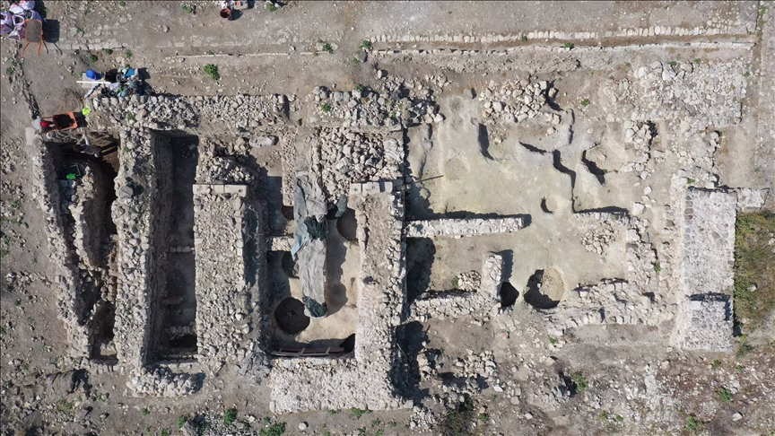 Daskyleion’s Lydian Kitchen Reveals New Hearths, Fish Remains, and Evidence of Dog Consumption