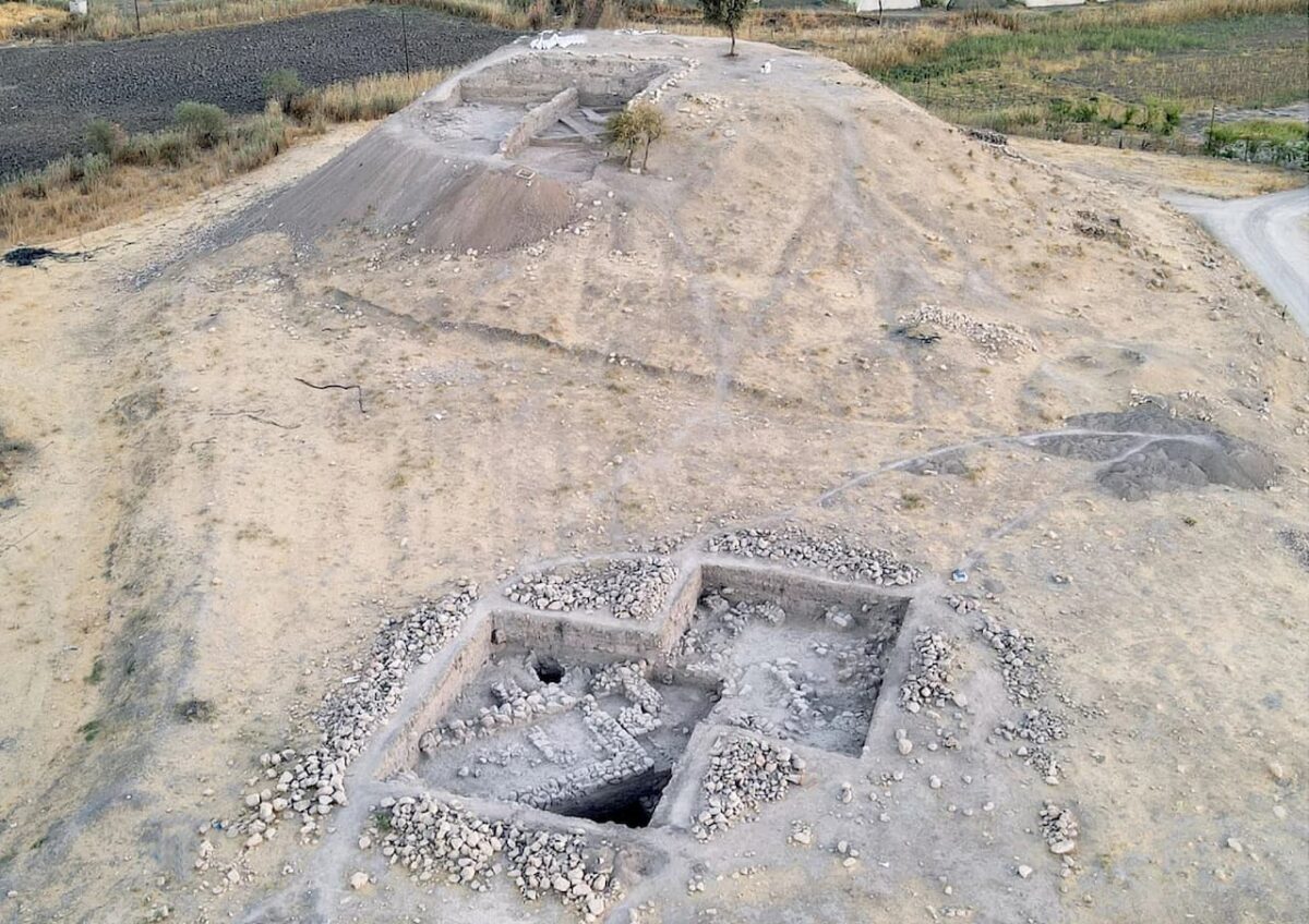 Archaeologists Uncover Monumental Uruk-Period Building Redefining Early Mesopotamian Civilization