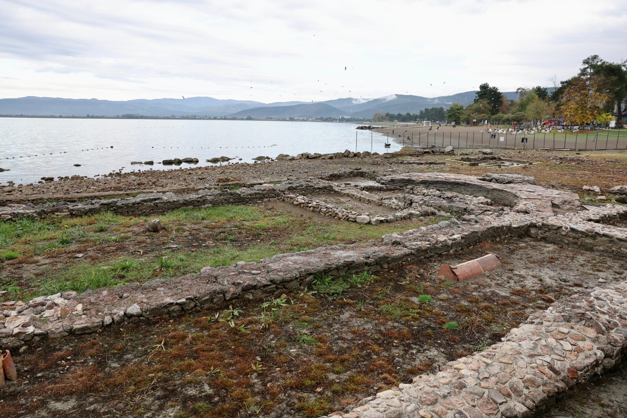 Biblical-Era Basilica Beneath Lake İznik (Nicaea, Turkey) Opens to Visitors