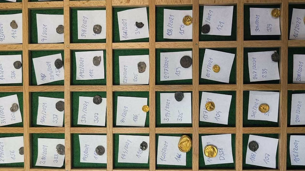 Ancient Celtic Coins Unearthed in Czech Farmland Reveal a Hidden Settlement Beneath Bohemia