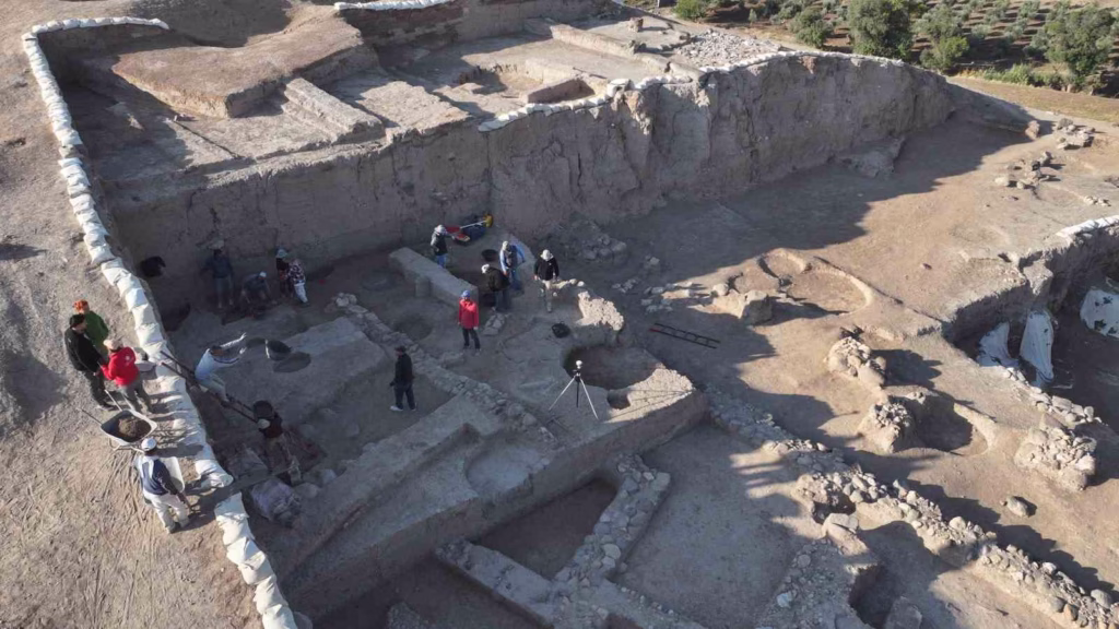 3,300-Year-Old Hittite Tablets and Seals Unearthed at Oylum Mound Reveal a Lost Administrative Center