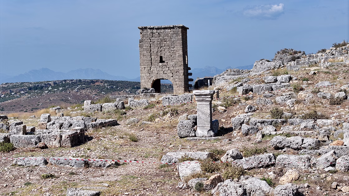 Antalya’s Sillyon Reveals the Tomb of Menodora, a Roman Woman Who Rebuilt Her City