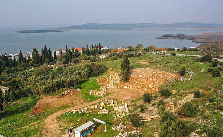 Mystery of “Lonidos”: Seat Rediscovered in 5,000-Year-Old Ancient Theatre