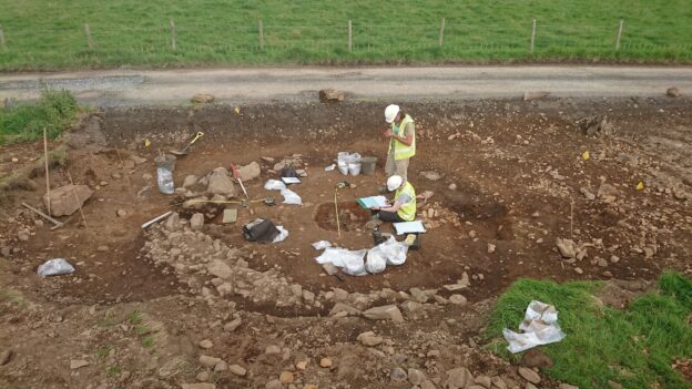 A Bronze Age Tragedy Buried Together: Evidence of a Sudden Mass Death Emerges in Southern Scotland