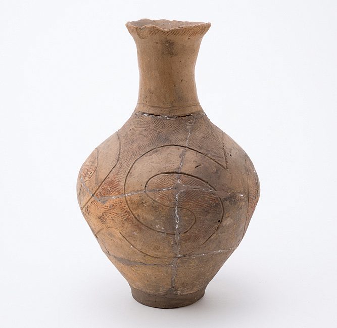 Humans Made Pottery Long Before They Farmed — And Archaeology Is Catching Up