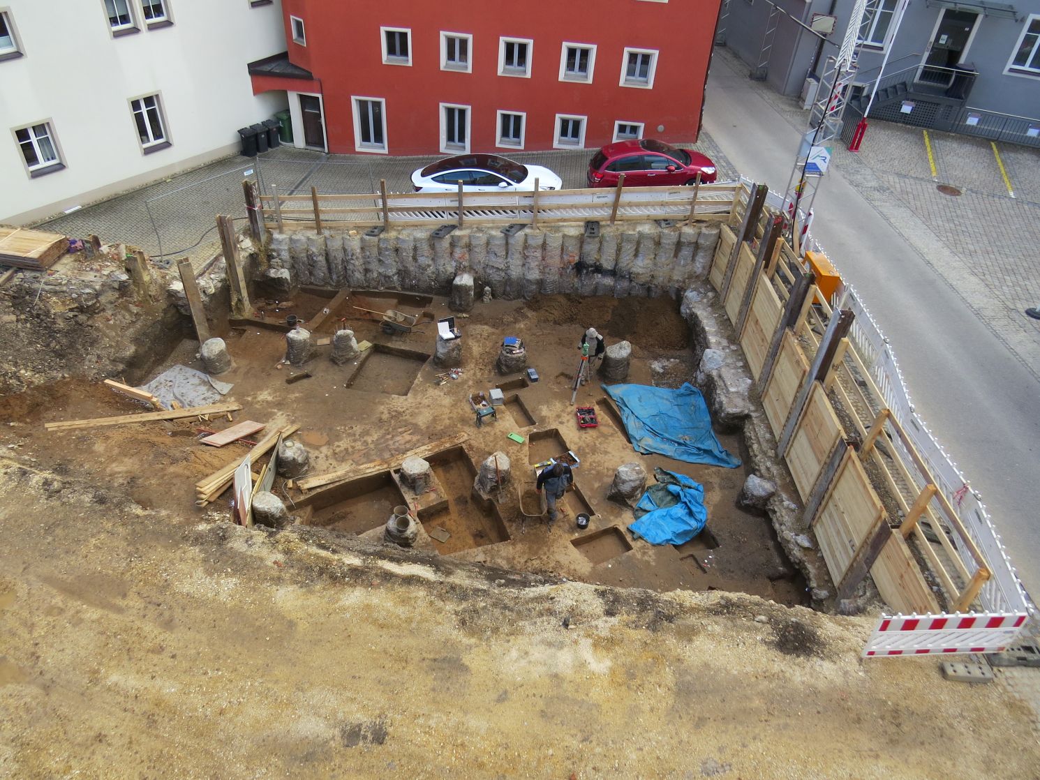 A Hidden Mithras Temple Found Beneath Regensburg Reveals Bavaria’s Oldest Roman Cult Site