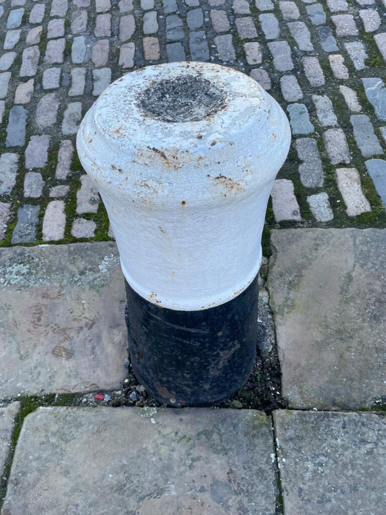 Former cannon used as a mooring post on Humber Dock Street. Credit: Hull City Council