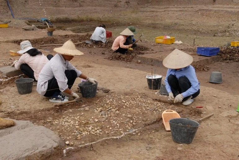 Remains of the architectural foundation of a Ly Dynasty palace discovered at the Imperial Citadel of Thang Long in Hanoi, Vietnam. Credit: Vietnam.vn
