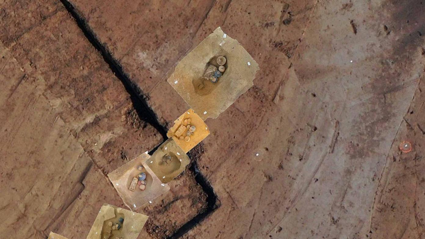 2,000-Year-Old Child’s Grave in France Reveals Terracotta Figurine of Embracing Couple
