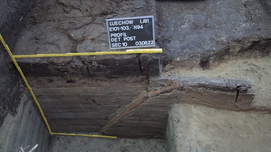 10,500-Year-Old Cremation Burial in Germany Found with Aurochs Skull on Ritual Post