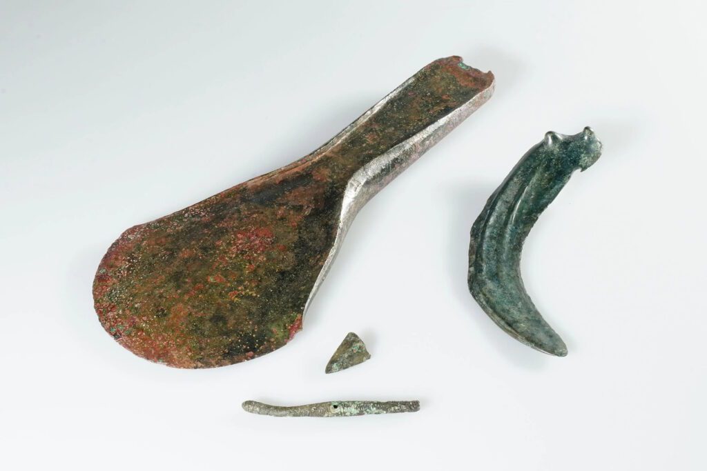 Bronze-Age-axe-front-and-back