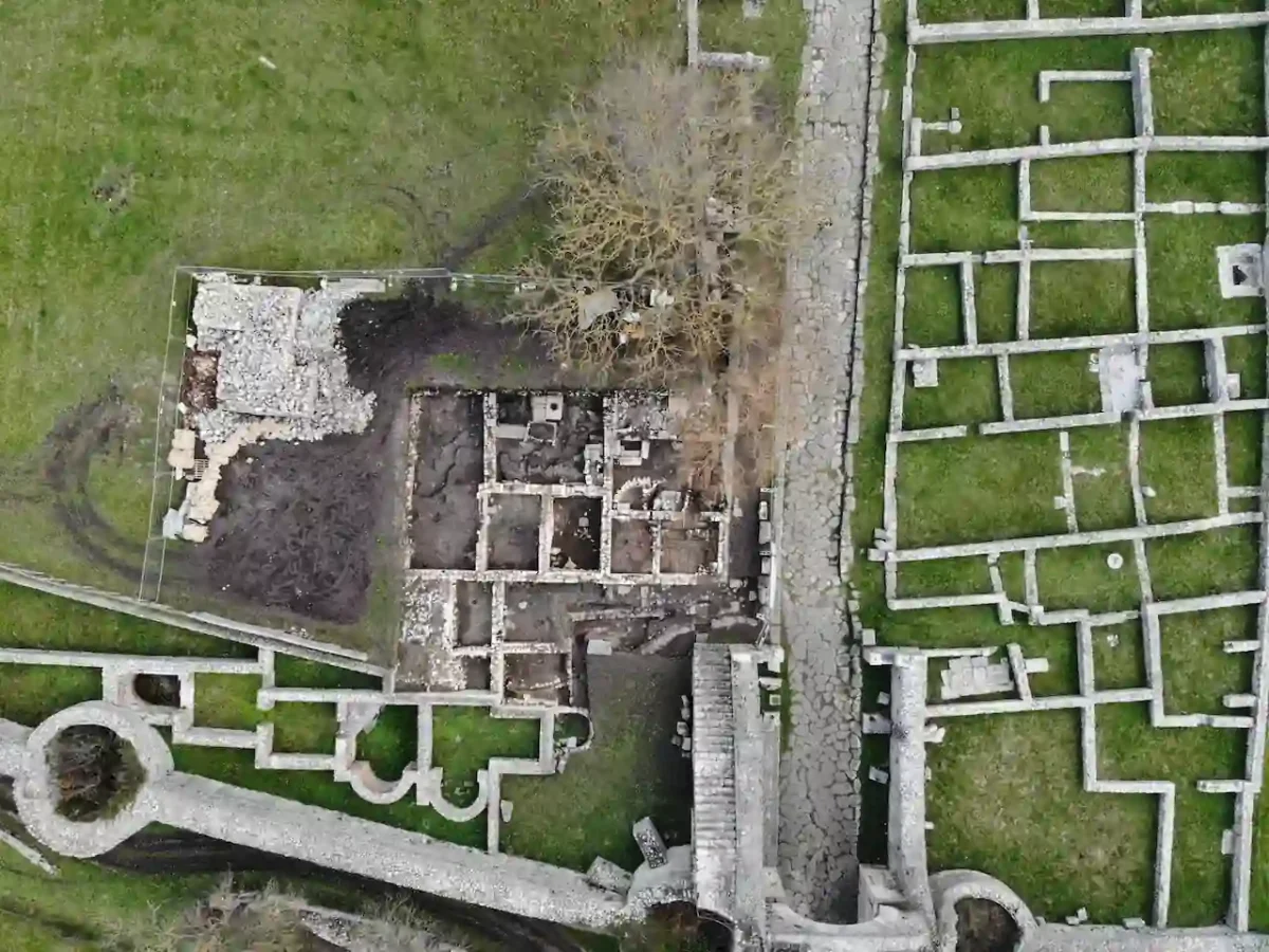 Monumental Roman House with Advanced Water System and Byzantine Coin Hoard Discovered in Ancient Saepinum