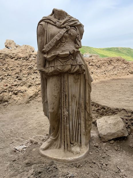 Archaeologists Uncover a 2,000-Year-Old Athena Statue in Laodikeia’s Western Theater