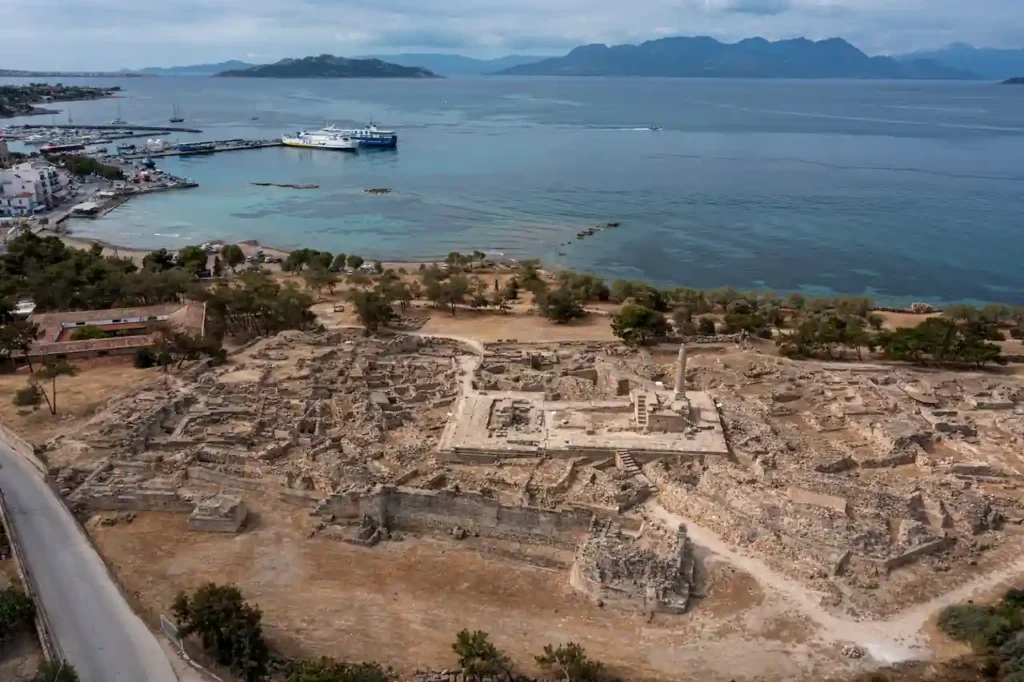 A 3,500-Year-Old Gold Jewelry Set Found on Aegina May Help Unlock a Bronze Age Mystery
