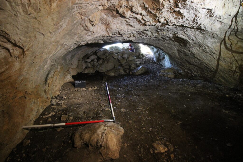 2000-Year-Old-Greek-Theatre-Mask-Found-in-Croatian-Cave-May-Reveal-Illyrian-Rituals