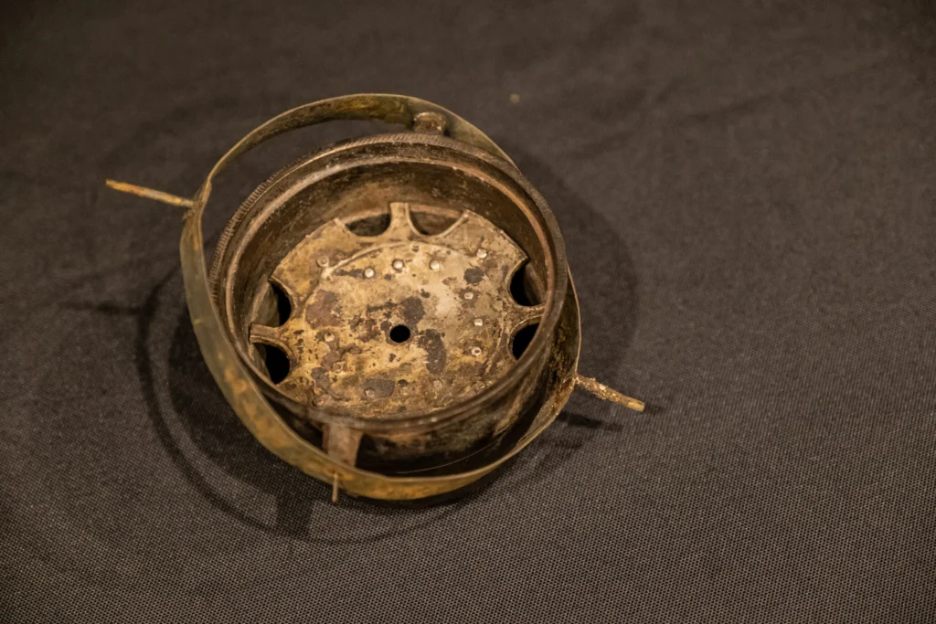 Workers in Tallinn Uncover a 14th-Century Ship With a Rare Medieval Compass