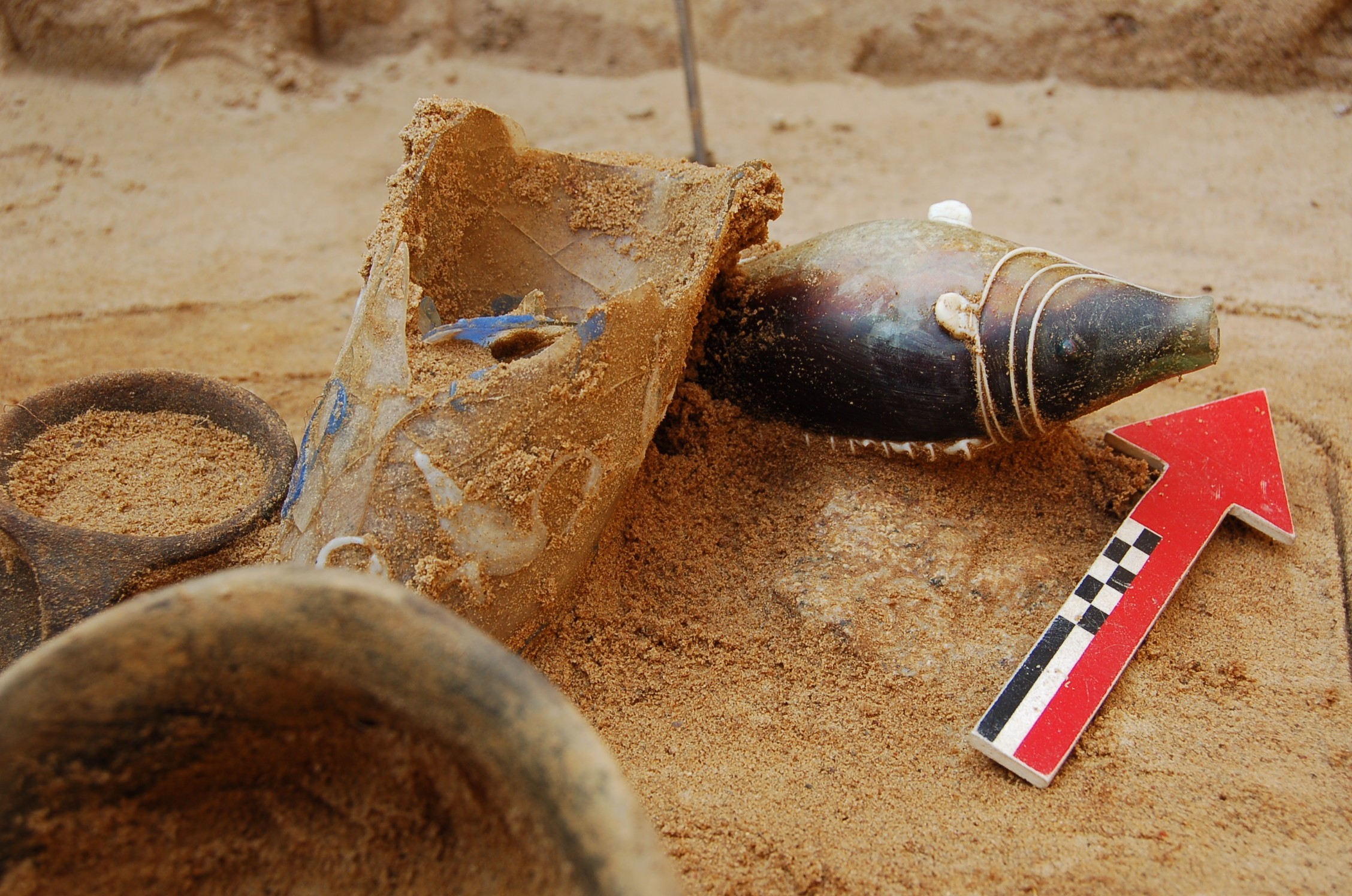 1,800-Year-Old Roman Glass Fish Found in Woman’s Grave in Poland Reveals the Luxury World of Barbarian Europe