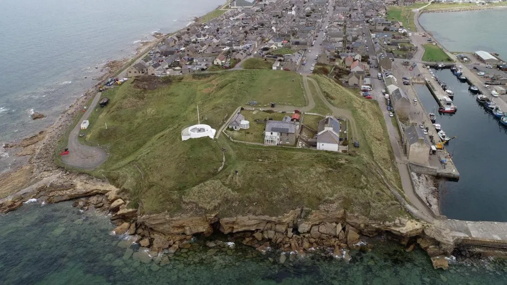 Archaeologists Return to Scotland’s Largest Pictish Fort, a Burned Power Base on the Moray Firth