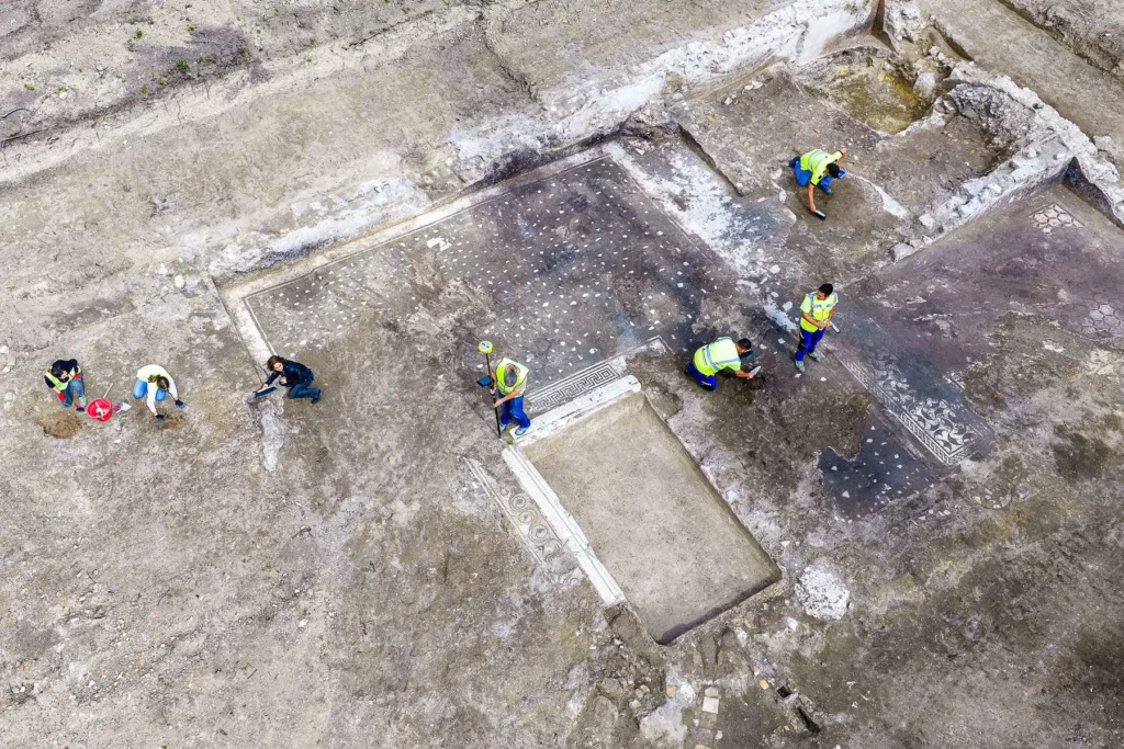 Illegal Excavation Tip Leads to Mosaic-Filled Roman Villa in Rome’s Countryside