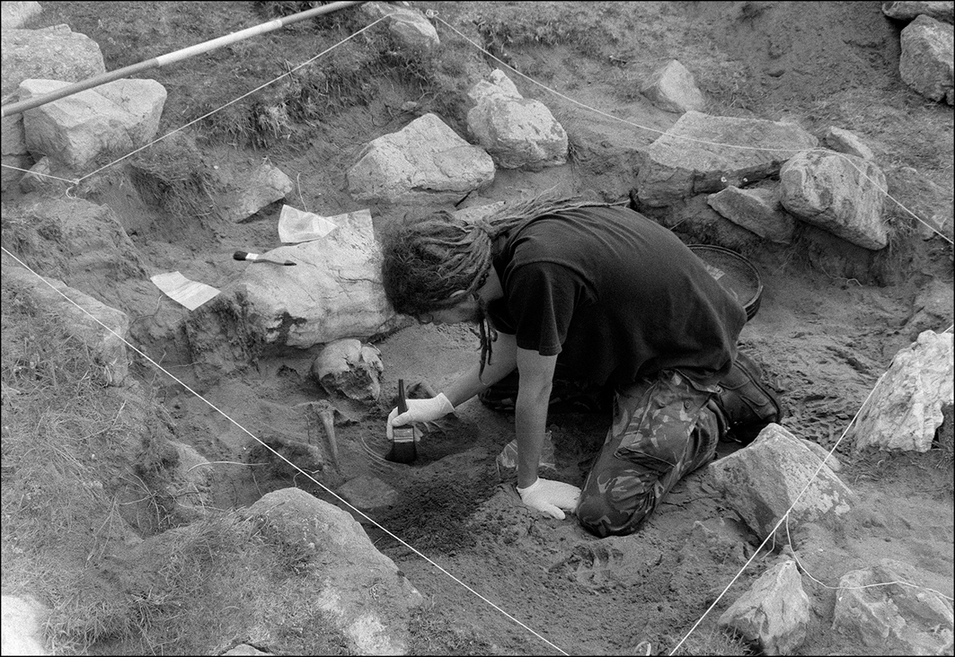 Iron Age Burial in Scotland Reveals Possible Brain Removal and Human Bone Tools