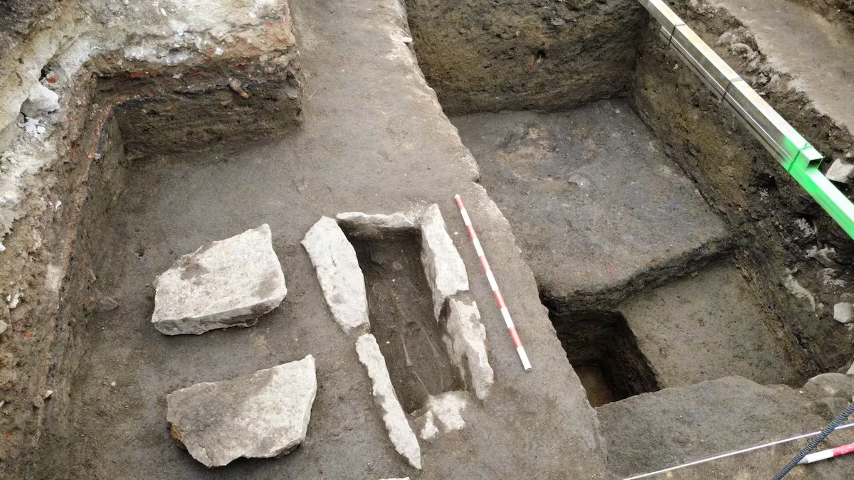 1,500-Year-Old Child Grave at Ávila’s Ancient Gate May Reflect a Protective Ritual