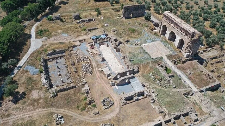 A 56-Kilometre Water System Fed Tralleis’ 2,000-Year-Old Roman Pool