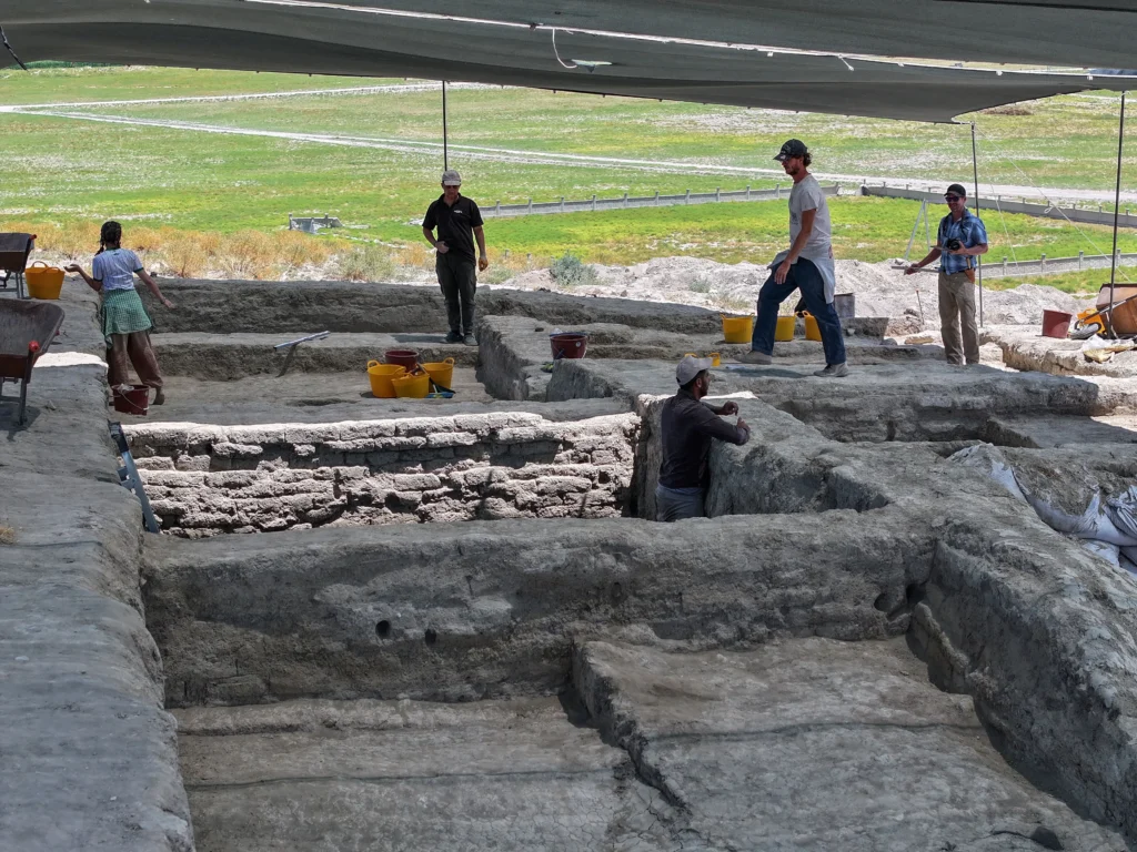 3,500-Year-Old Luwian Seal Names a Bronze Age Official at Türkmen Karahöyük