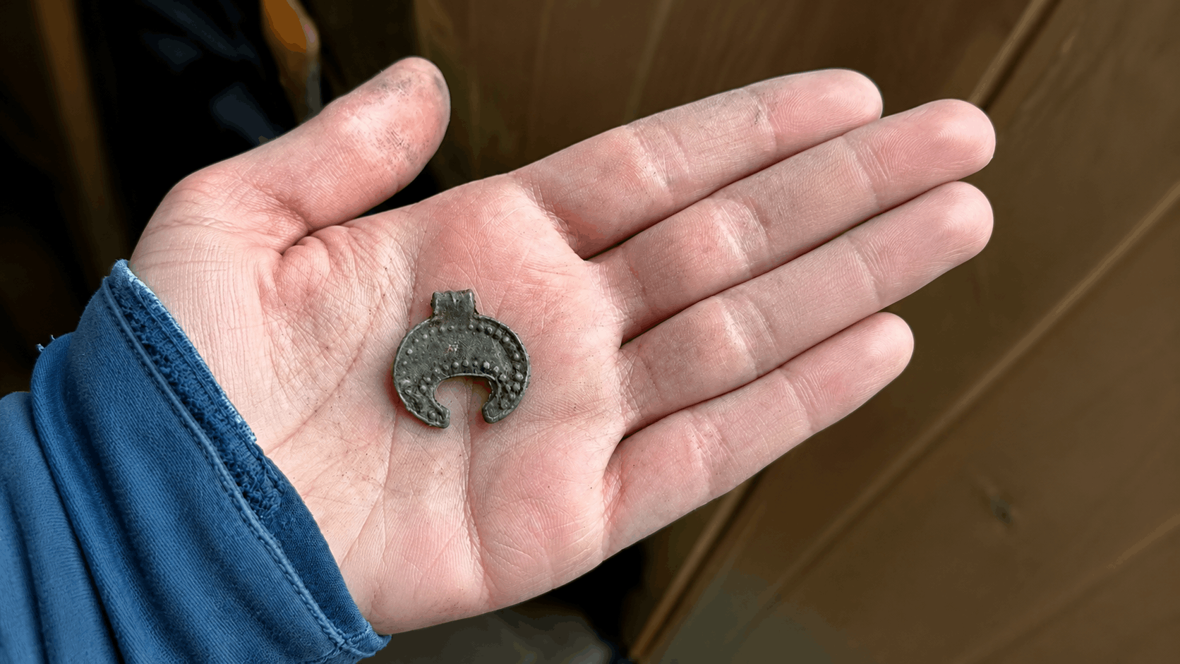 Mysterious Lunitsa Pendant Found in Pskov Revives Debate Over Pagan Talismans