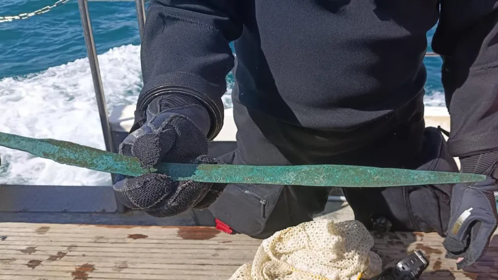 Rare 3,000-Year-Old Bronze Age Sword Discovered at Salcombe Wreck Site