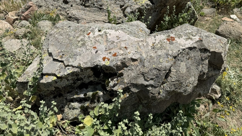 Turkic Runiform Signs Discovered Beside a Medieval Church in Central Turkey