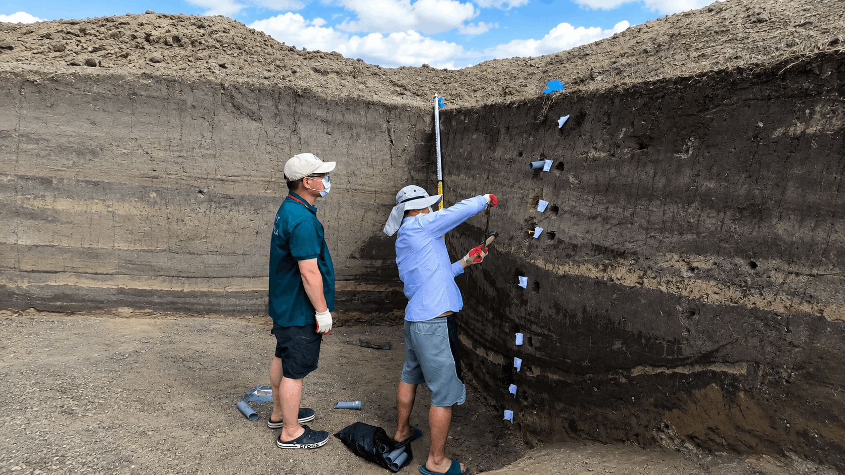 Archaeologists Uncover a 2.5-Meter-Deep Ditch at the Uyghur Khaganate’s Northern Capital