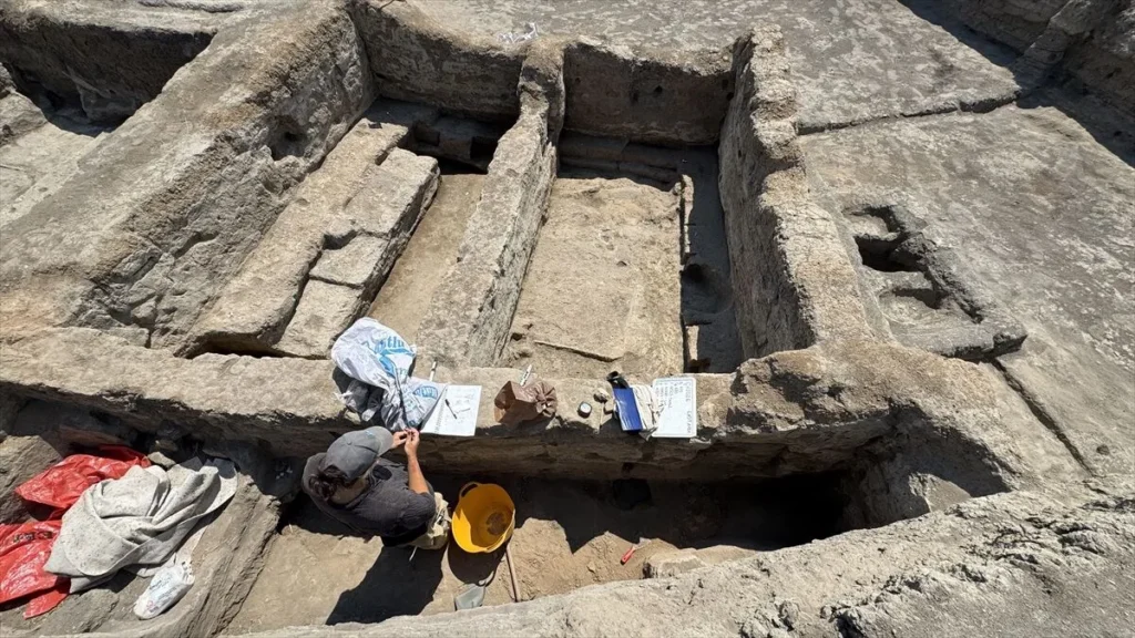 Eight Infant Skeletons Found Beside Çatalhöyük’s “House of the Dead”: