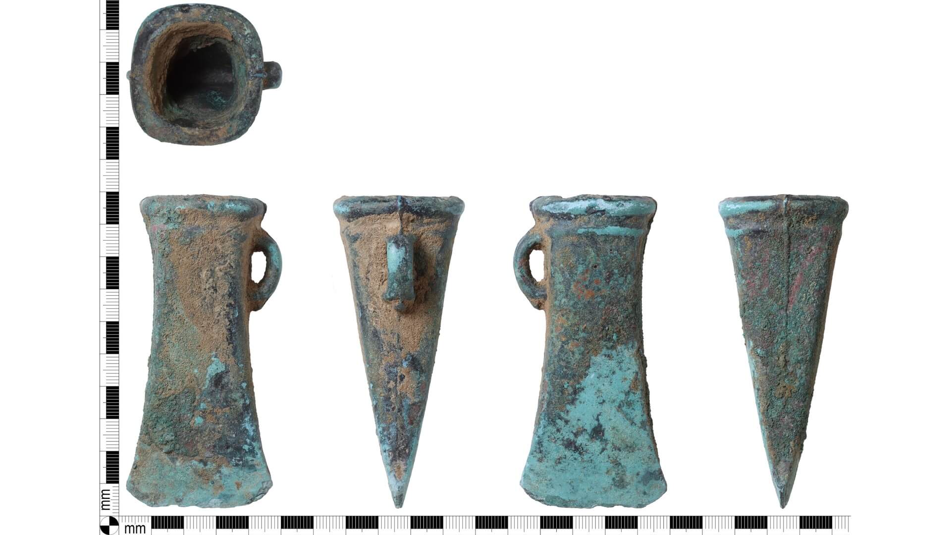 Rare Bronze Age “Button” Found with Usable Axes Deepens Mystery of Norfolk Hoard