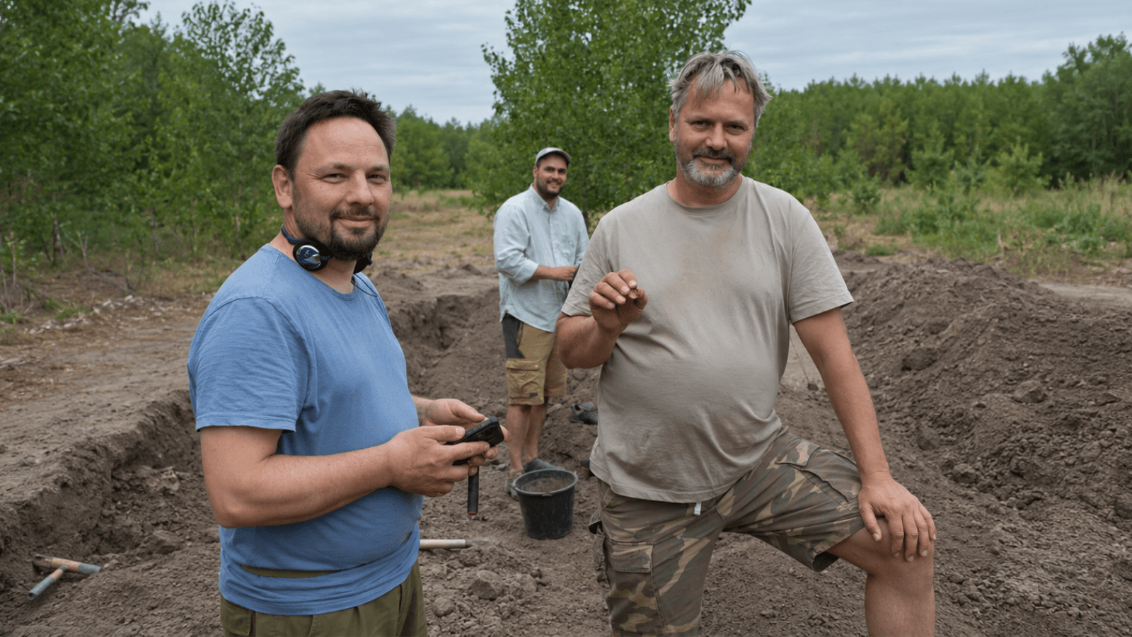 Rare Gold Fittings Found in 1,000-Year-Old Elite Grave at Undisclosed Site in Hungary