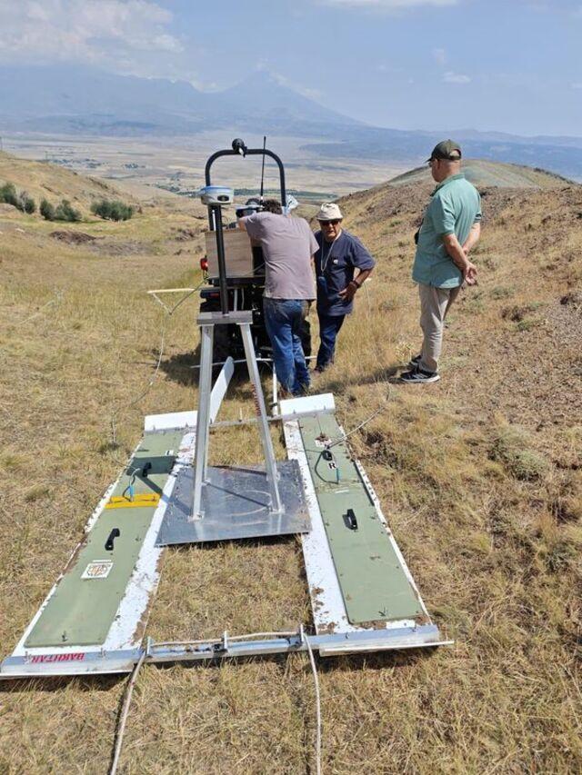 Radar Built to Find Military Tunnels Tests Turkey’s Noah’s Ark-Shaped Formation