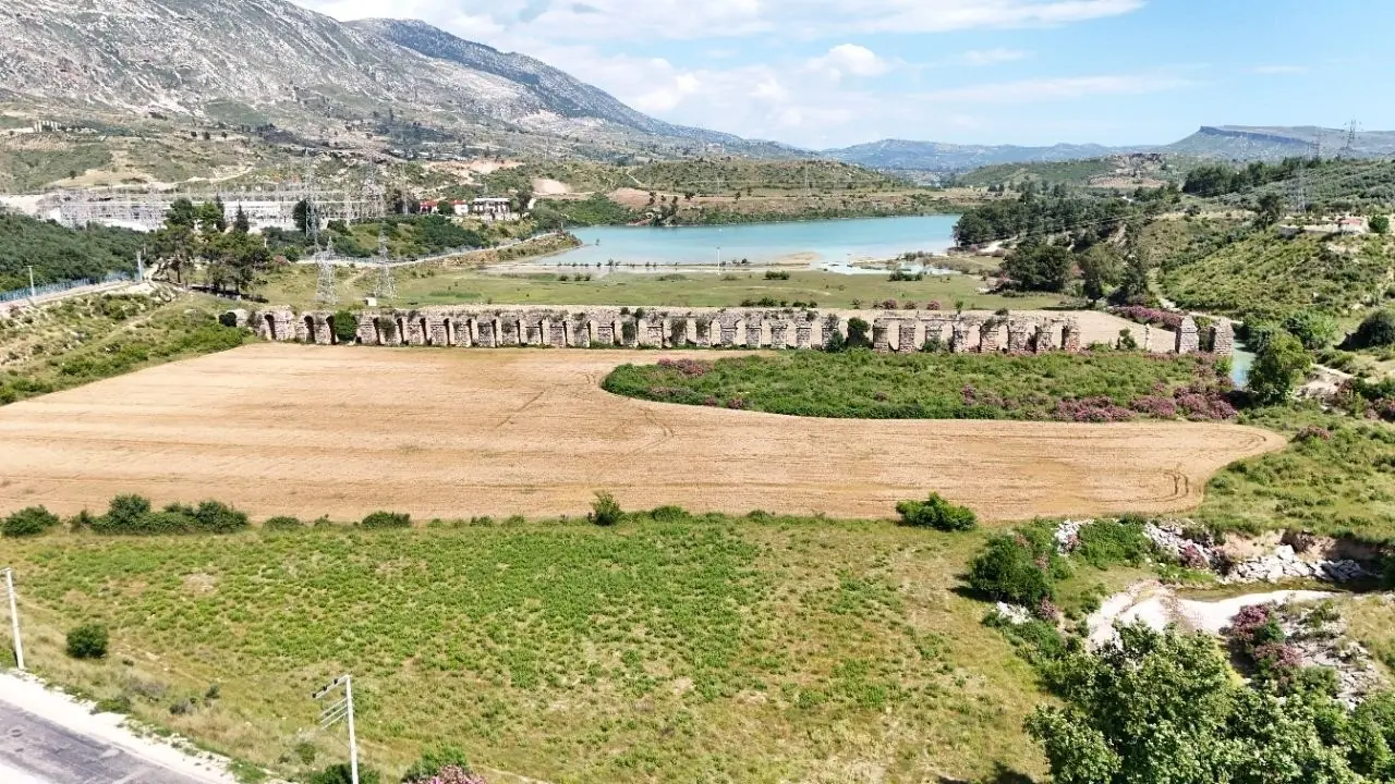 The 1,800-Year-Old Aqueduct That Kept Roman Side Alive Is Falling Apart