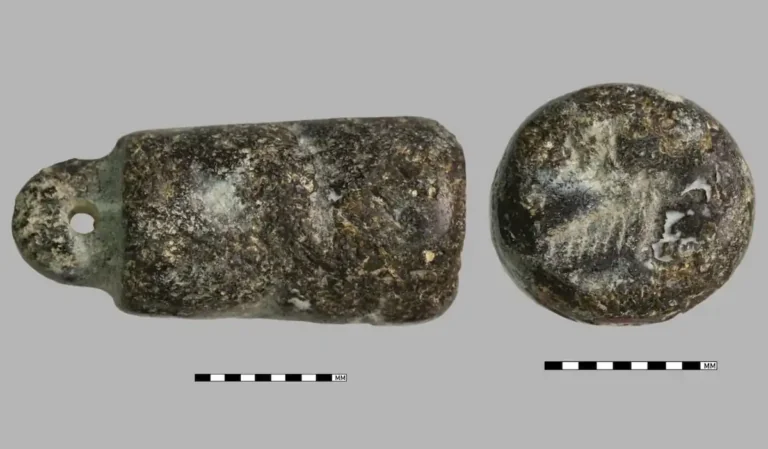 Side and end views of an ancient Urartian-style cylinder seal recovered from a woman's burial at Metsamor, Armenia.