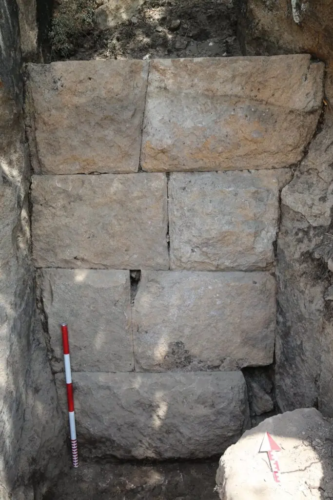 In situ defensive wall uncovered at Yazılıkaya/Midas Fortress, preserved in four courses of stone blocks.